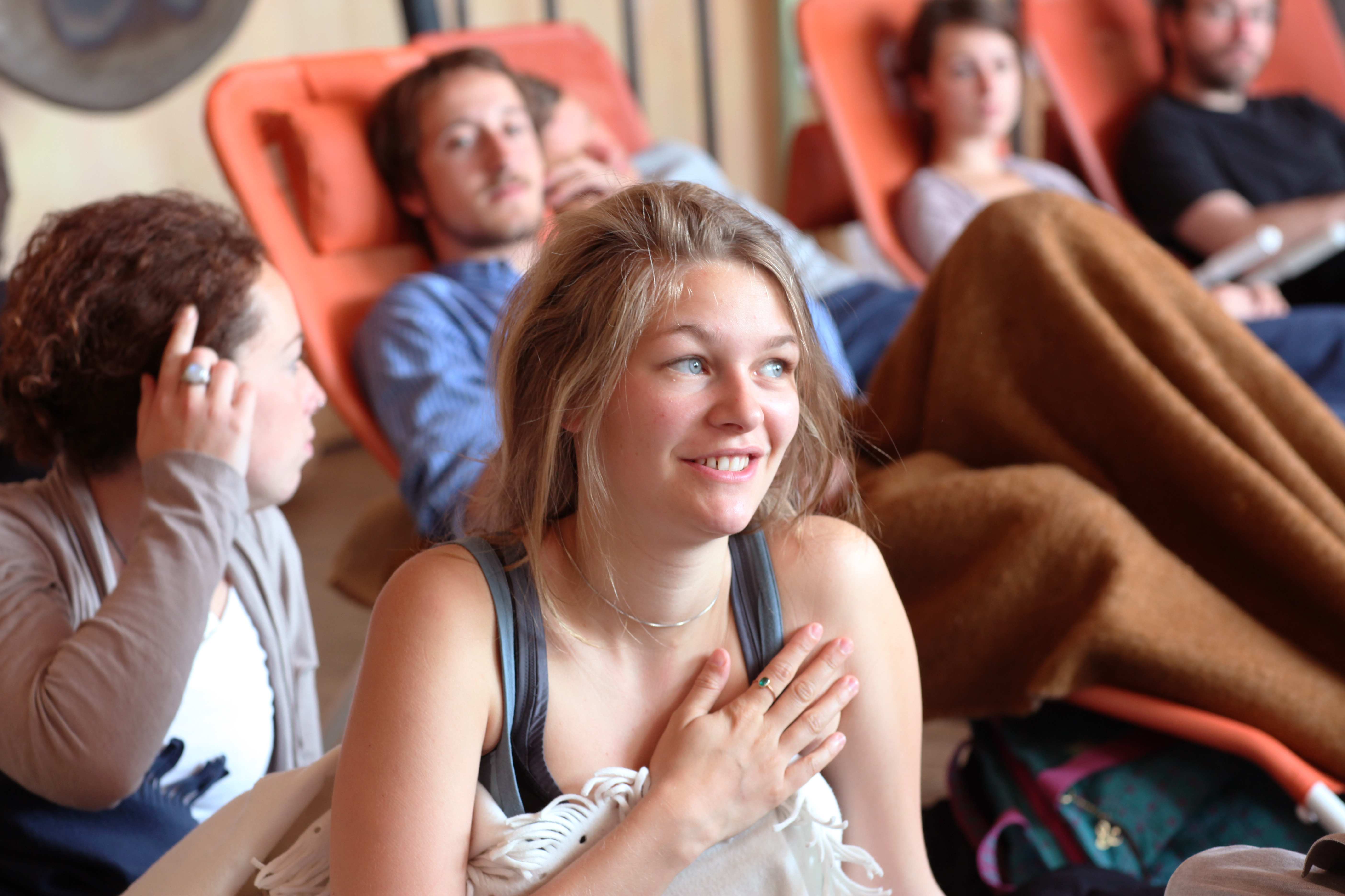 HörRaum Klangsession mit Teilnehmern